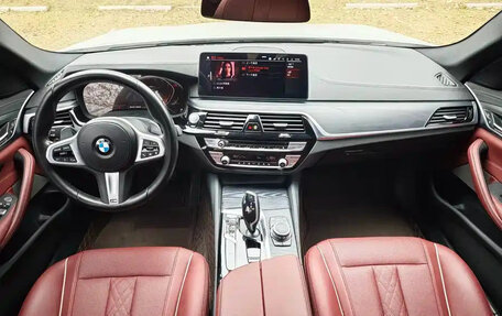 BMW 5 серия, 2022 год, 3 400 000 рублей, 11 фотография