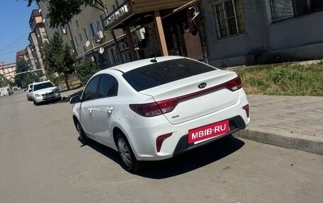 KIA Rio IV, 2019 год, 1 000 000 рублей, 3 фотография