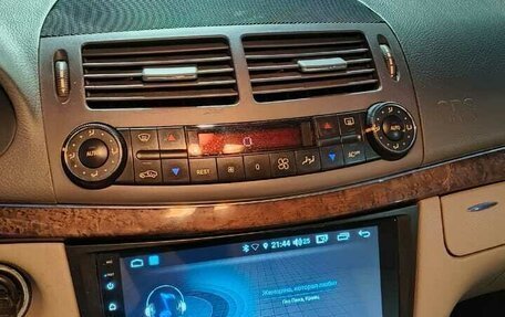 Mercedes-Benz E-Класс, 2004 год, 850 000 рублей, 10 фотография