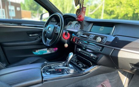 BMW 5 серия, 2012 год, 2 100 000 рублей, 9 фотография