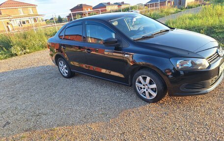 Volkswagen Polo VI (EU Market), 2012 год, 670 000 рублей, 2 фотография