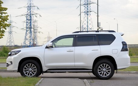 Toyota Land Cruiser Prado 150 рестайлинг 2, 2019 год, 4 750 000 рублей, 7 фотография