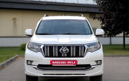 Toyota Land Cruiser Prado 150 рестайлинг 2, 2019 год, 4 750 000 рублей, 2 фотография