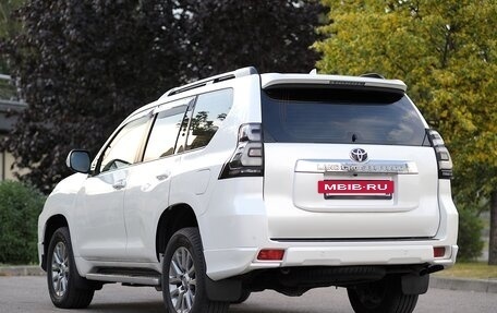 Toyota Land Cruiser Prado 150 рестайлинг 2, 2019 год, 4 750 000 рублей, 5 фотография