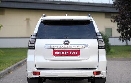 Toyota Land Cruiser Prado 150 рестайлинг 2, 2019 год, 4 750 000 рублей, 4 фотография