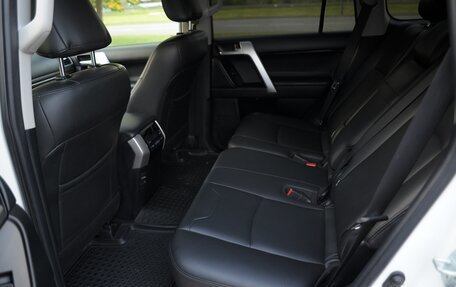 Toyota Land Cruiser Prado 150 рестайлинг 2, 2019 год, 4 750 000 рублей, 17 фотография