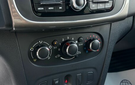 Renault Sandero II рестайлинг, 2018 год, 1 099 000 рублей, 20 фотография