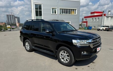 Toyota Land Cruiser 200, 2017 год, 6 450 000 рублей, 2 фотография