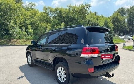 Toyota Land Cruiser 200, 2017 год, 6 450 000 рублей, 4 фотография