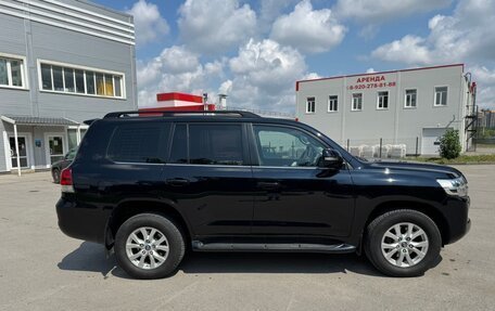 Toyota Land Cruiser 200, 2017 год, 6 450 000 рублей, 7 фотография