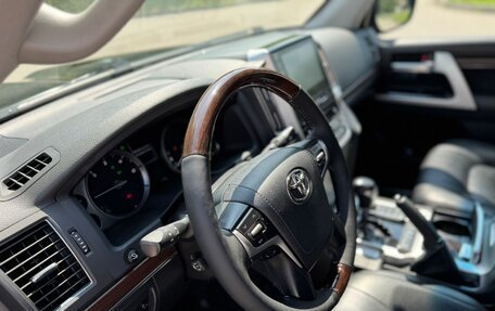 Toyota Land Cruiser 200, 2017 год, 6 450 000 рублей, 11 фотография