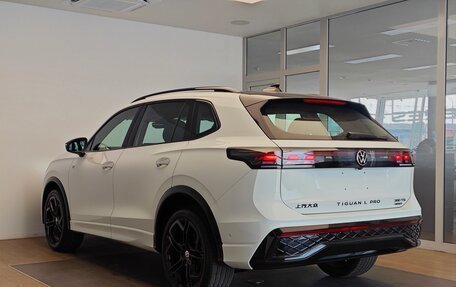 Volkswagen Tiguan, 2025 год, 4 650 000 рублей, 5 фотография