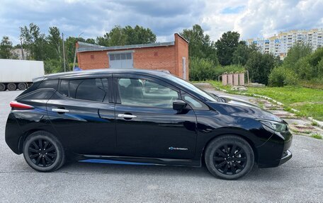 Nissan Leaf II, 2017 год, 1 750 000 рублей, 3 фотография