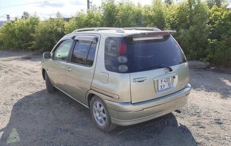 Toyota Raum I, 2000 год, 345 000 рублей, 2 фотография