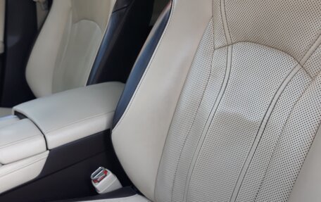 Lexus RX IV рестайлинг, 2016 год, 3 000 000 рублей, 4 фотография