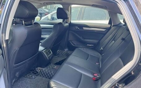 Honda Accord IX рестайлинг, 2022 год, 1 850 000 рублей, 10 фотография