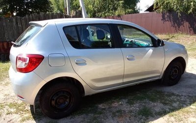 Renault Sandero II рестайлинг, 2014 год, 500 000 рублей, 1 фотография