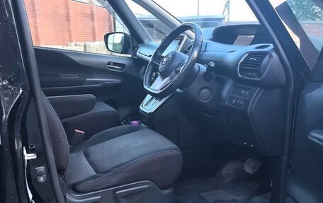 Nissan Serena IV, 2016 год, 1 700 000 рублей, 15 фотография