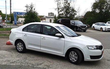 Skoda Rapid I, 2019 год, 777 000 рублей, 3 фотография