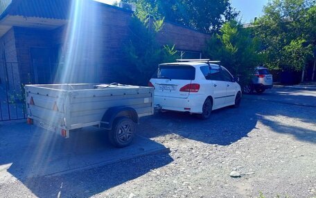 Toyota Ipsum II, 2002 год, 750 000 рублей, 2 фотография