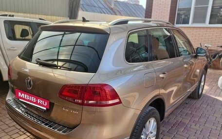 Volkswagen Touareg III, 2015 год, 3 900 000 рублей, 2 фотография