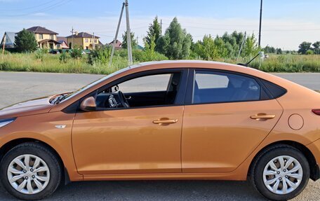 Hyundai Solaris II рестайлинг, 2017 год, 890 000 рублей, 5 фотография