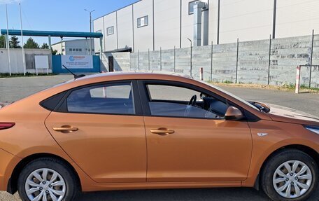 Hyundai Solaris II рестайлинг, 2017 год, 890 000 рублей, 11 фотография
