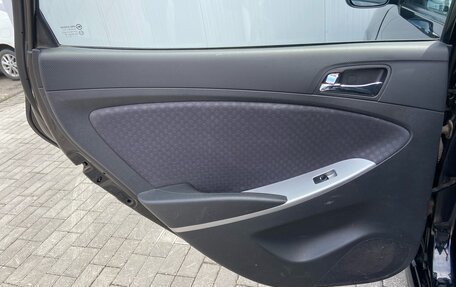 Hyundai Solaris II рестайлинг, 2013 год, 830 000 рублей, 20 фотография