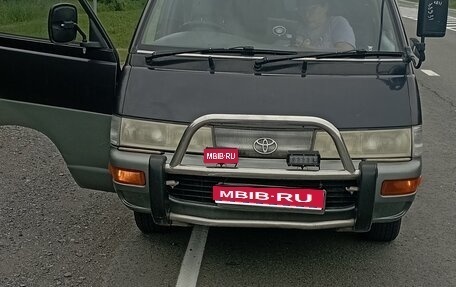 Toyota Town Ace III, 1989 год, 450 000 рублей, 1 фотография
