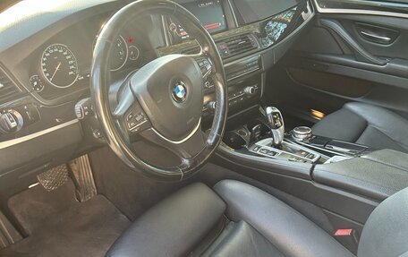 BMW 5 серия, 2016 год, 2 600 000 рублей, 14 фотография