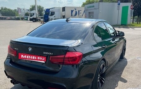 BMW 3 серия, 2018 год, 2 700 000 рублей, 4 фотография