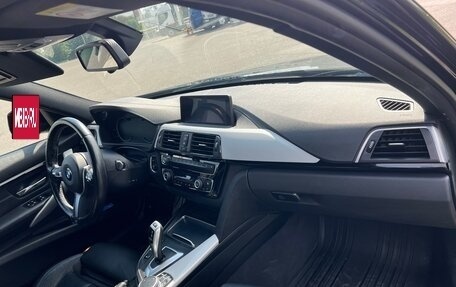 BMW 3 серия, 2018 год, 2 700 000 рублей, 24 фотография