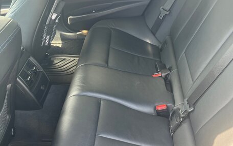 BMW 3 серия, 2018 год, 2 700 000 рублей, 32 фотография
