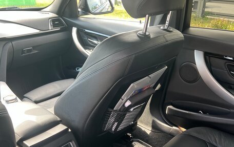 BMW 3 серия, 2018 год, 2 700 000 рублей, 30 фотография