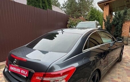 Mercedes-Benz E-Класс, 2010 год, 1 300 000 рублей, 3 фотография