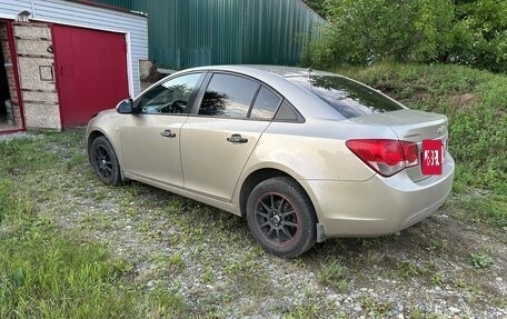 Chevrolet Cruze II, 2010 год, 610 000 рублей, 6 фотография