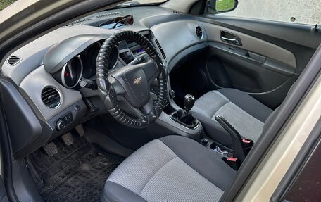 Chevrolet Cruze II, 2010 год, 610 000 рублей, 14 фотография