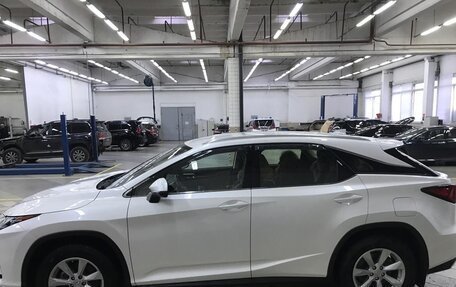 Lexus RX IV рестайлинг, 2017 год, 4 100 000 рублей, 3 фотография