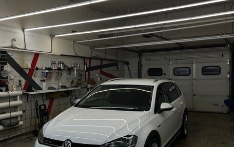 Volkswagen Golf VII, 2016 год, 1 690 000 рублей, 9 фотография