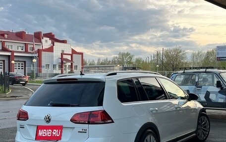 Volkswagen Golf VII, 2016 год, 1 690 000 рублей, 3 фотография