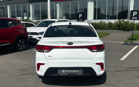 KIA Rio IV, 2018 год, 945 000 рублей, 4 фотография
