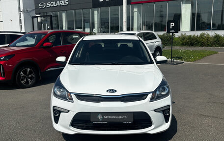 KIA Rio IV, 2018 год, 945 000 рублей, 3 фотография