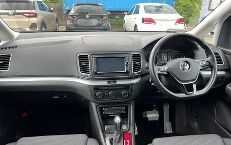 Volkswagen Sharan II, 2020 год, 1 654 000 рублей, 5 фотография