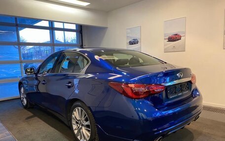 Infiniti Q50 I рестайлинг, 2018 год, 2 800 000 рублей, 4 фотография