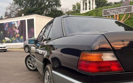 Mercedes-Benz W124, 1988 год, 300 000 рублей, 4 фотография