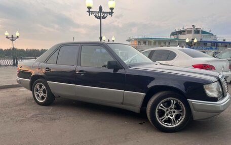 Mercedes-Benz W124, 1988 год, 300 000 рублей, 21 фотография
