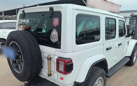Jeep Wrangler, 2021 год, 4 000 000 рублей, 6 фотография