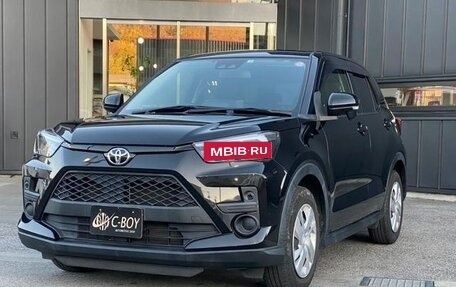Toyota Raize I, 2022 год, 1 200 000 рублей, 1 фотография