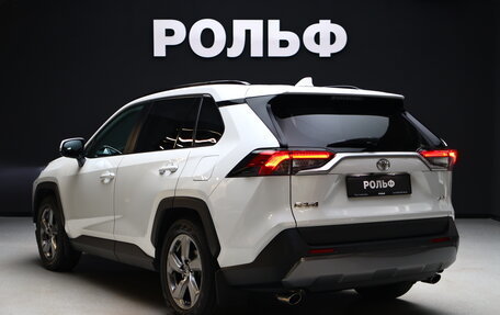 Toyota RAV4, 2020 год, 3 158 000 рублей, 2 фотография