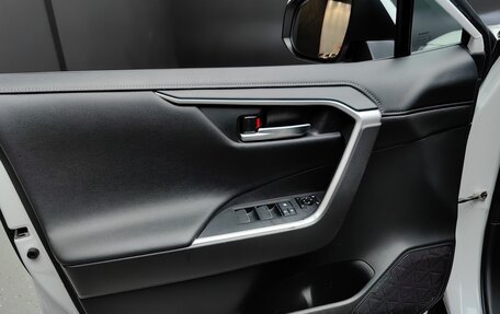 Toyota RAV4, 2020 год, 3 158 000 рублей, 20 фотография
